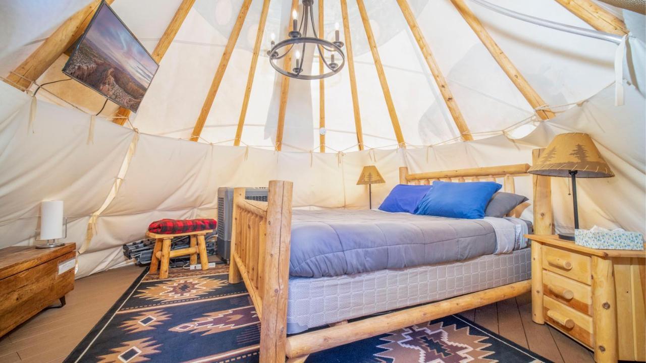 Ok Rv Park Glamping Tipi Ok55 Hotel Моуаб Екстериор снимка