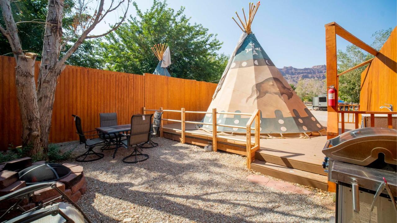 Ok Rv Park Glamping Tipi Ok55 Hotel Моуаб Екстериор снимка